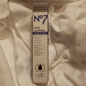 No 7 Lift & Luminate Eye Cream